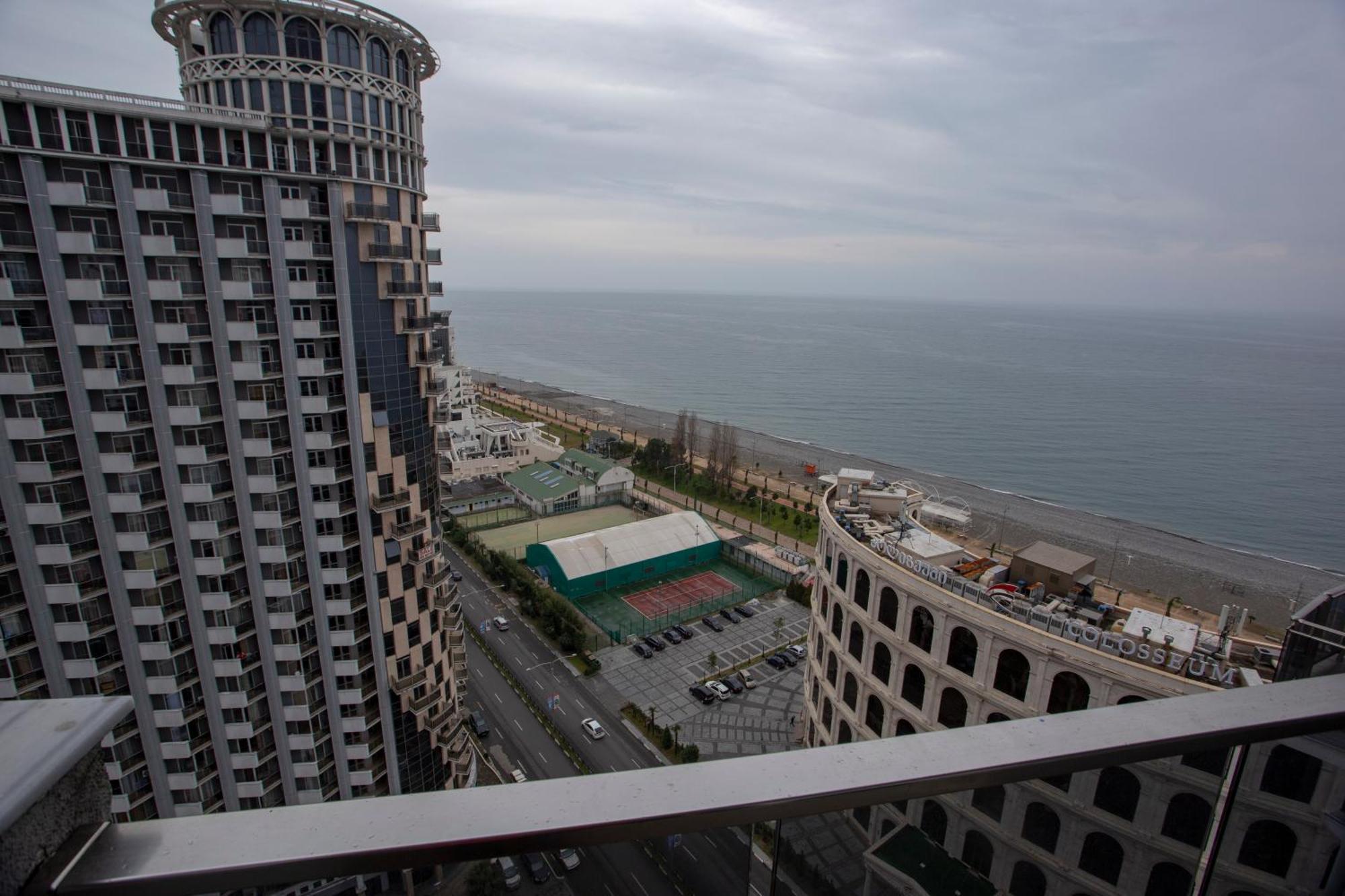 Olympic Batumi Apartment Exterior photo